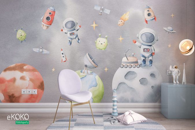 Fototapeta “Kosmos” planety, astronauci, statki kosmiczne, satelity i ufoludki na szarym tle – fototapeta dla dzieci